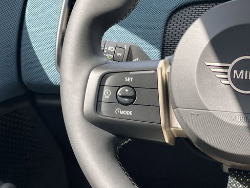 Used 2025 MINI Cooper Countryman S w/ Comfort Package Max image 31