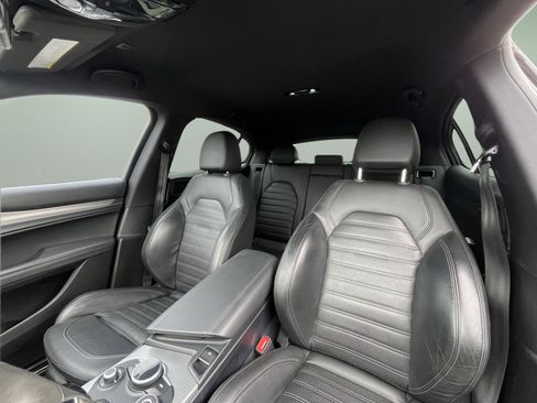 Used 2018 Alfa Romeo Stelvio Ti Sport AWD/4WD image 27