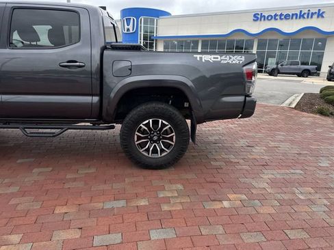 Used 2023 Toyota Tacoma TRD Sport w/ Advanced Technology Package AWD/4WD image 6