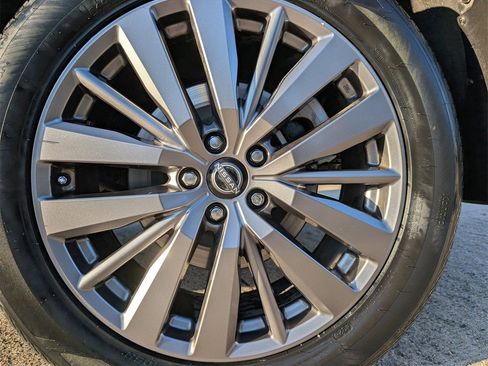 Certified 2024 Nissan Pathfinder SL w/ SL Premium Package image 6