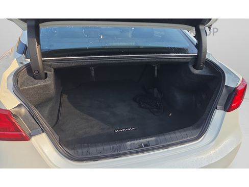 Used 2017 Nissan Maxima Platinum FWD image 14