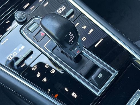 Certified 2022 Porsche Panamera 4S AWD/4WD image 27