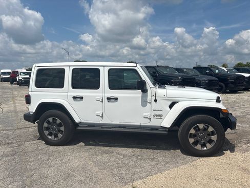 Used 2019 Jeep Wrangler Unlimited Sahara AWD/4WD image 5