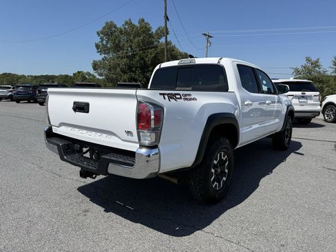 Used 2021 Toyota Tacoma TRD Off-Road RWD image 6