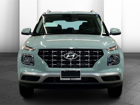 New 2026 Hyundai Venue SEL image 3