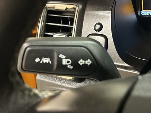 Certified 2022 Ford Ranger Lariat w/ Tremor Off-Road Package AWD/4WD image 32