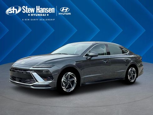 New 2026 Hyundai Sonata SEL image 2