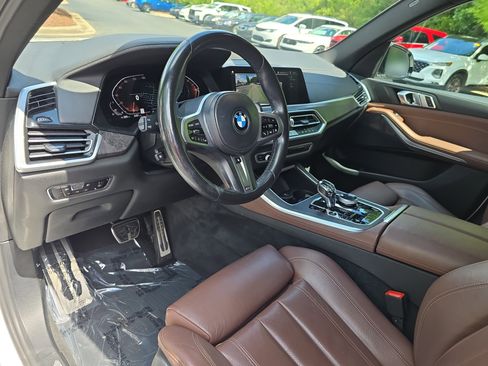 Used 2022 BMW X5 xDrive40i w/ M Sport Package AWD/4WD image 16