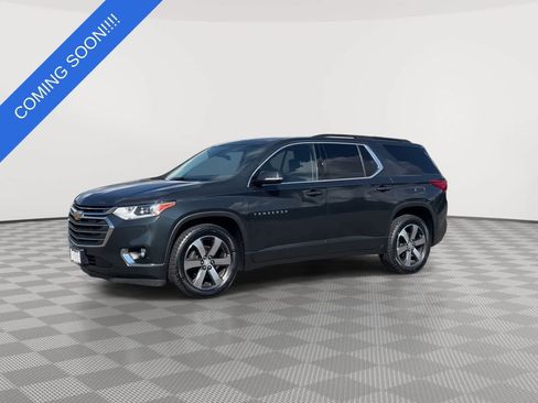 Used 2019 Chevrolet Traverse LT w/ LT Premium Package AWD/4WD image 4