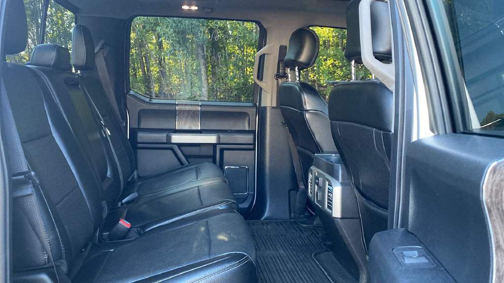 Used 2017 Ford F250 Lariat w/ Lariat Ultimate Package AWD/4WD image 13