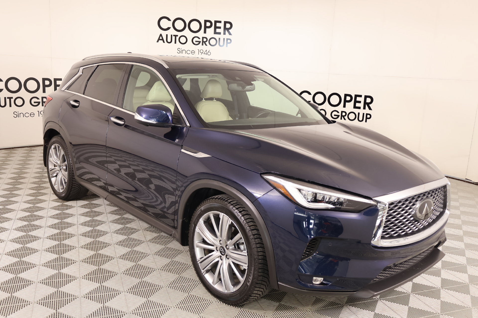 Certified 2022 INFINITI QX50 Sensory AWD/4WD image 1