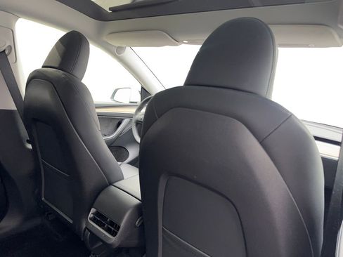 Used 2023 Tesla Model Y Long Range image 41