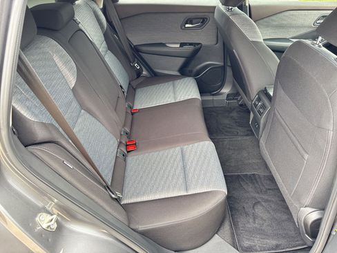 Used 2023 Nissan Rogue SV image 28