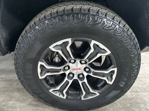 Used 2023 GMC Canyon AT4 w/ AT4 Premium Package image 11