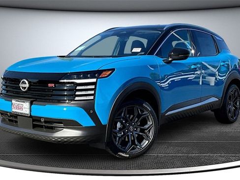 New 2026 Nissan Kicks SR image 2