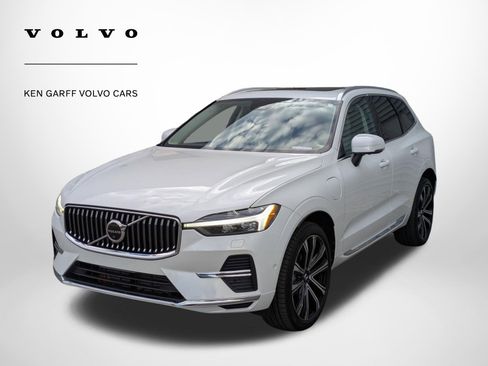 Used 2023 Volvo XC60 T8 Ultimate w/ Climate Package AWD/4WD image 8