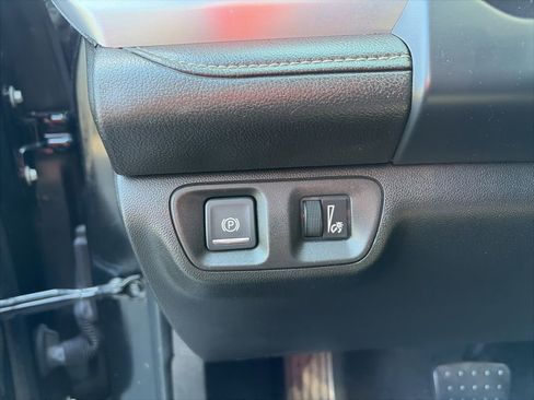 Used 2020 GMC Acadia SLE FWD image 13