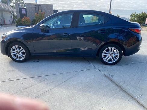 Used 2017 Toyota Yaris iA FWD image 13