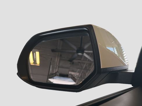 Used 2024 Hyundai Ioniq 5 SEL AWD/4WD image 16