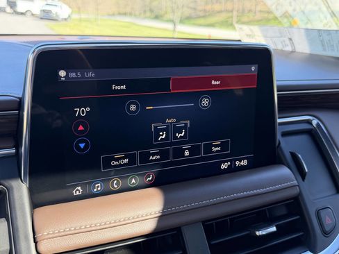 Used 2021 Chevrolet Tahoe High Country w/ Premium Package AWD/4WD image 46