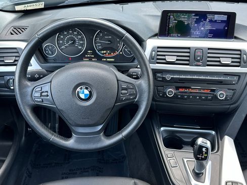 Used 2014 BMW 320i Sedan image 16