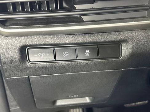 Used 2023 Kia Telluride LX image 19