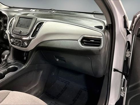 Used 2023 Chevrolet Equinox LS image 24