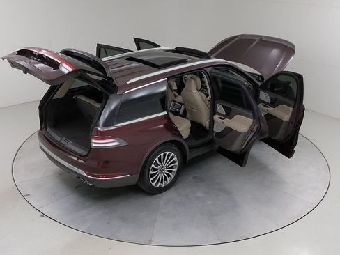 Used 2020 Lincoln Aviator Reserve w/ Equipment Group 201A AWD/4WD image 53
