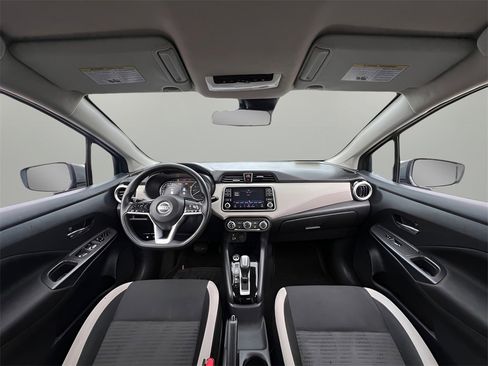 Used 2021 Nissan Versa SV image 19