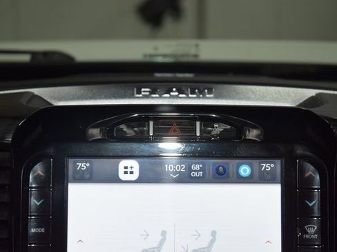 Used 2024 RAM 3500 Laramie w/ Night Edition image 31