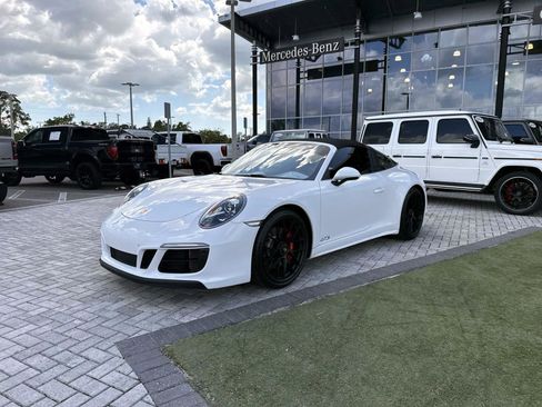 Used 2019 Porsche 911 Targa 4 GTS AWD/4WD image 9