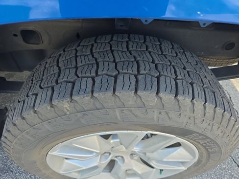 Used 2023 Chevrolet Silverado 1500 Custom w/ LPO, Dark Essentials Package image 11