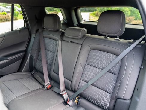 Used 2025 Chevrolet Equinox LT FWD image 18