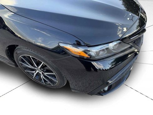 Used 2021 Toyota Camry SE w/ Carpet Mat Package (TMS) image 8