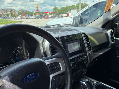 Used 2020 Ford F150 Lariat w/ Equipment Group 501A Mid AWD/4WD image 4