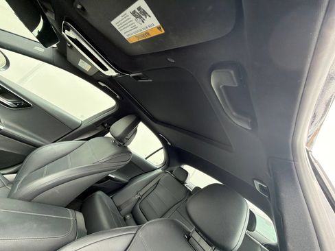 Used 2024 Mercedes-Benz C 300 Sedan image 7