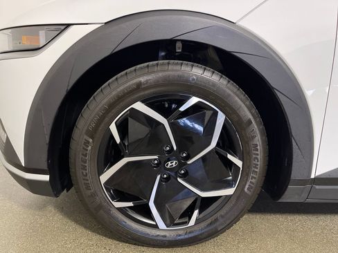 Certified 2024 Hyundai Ioniq 5 SEL RWD image 11