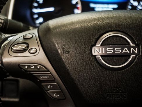 Used 2023 Nissan Murano SV w/ SV Midnight Edition Package image 29