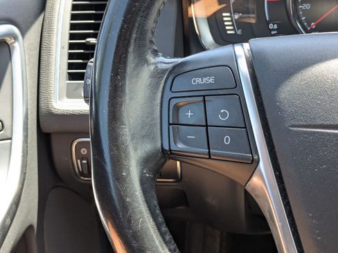 Used 2015 Volvo XC60 T5 AWD/4WD image 20