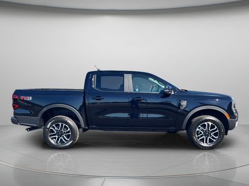 New 2026 Ford Ranger Lariat w/ FX4 Off-Road Package AWD/4WD image 8
