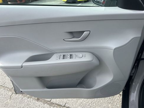 Used 2025 Hyundai Kona SEL image 23