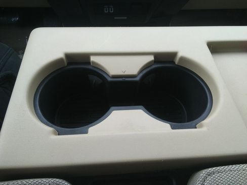 Used 2016 Ford F150 XLT w/ Equipment Group 302A Luxury image 15