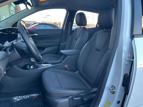 Used 2025 Buick Encore GX Preferred image 34