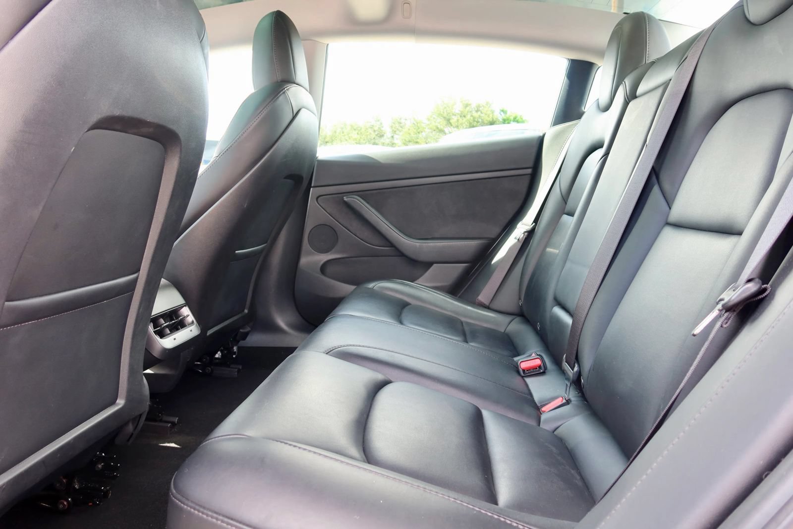 Used 2021 Tesla Model 3 Standard Range Plus RWD image 15