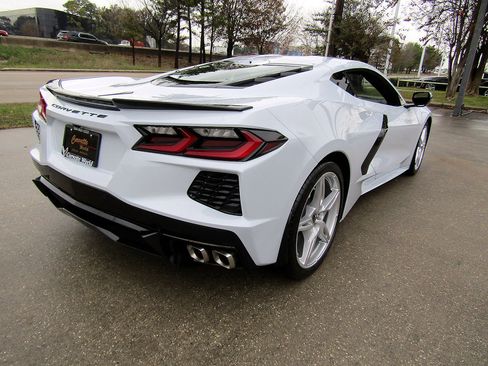 Used 2024 Chevrolet Corvette Stingray Coupe image 5