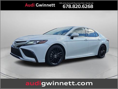 Used 2022 Toyota Camry XSE image 1