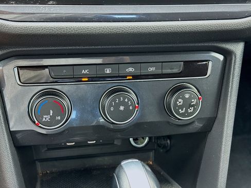 Used 2021 Volkswagen Tiguan S image 12