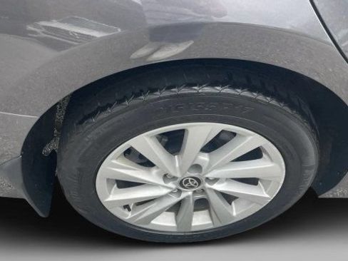 Used 2023 Toyota Camry LE FWD image 5