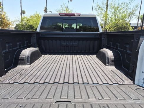 New 2026 GMC Sierra 1500 AT4 w/ AT4 Premium Package AWD/4WD image 23