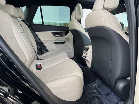 Certified 2024 Mercedes-Benz GLC 300 GLC 300 image 23